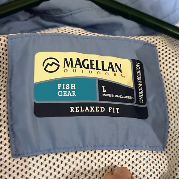 Men’s L Magellan button up - Picture 3 of 3